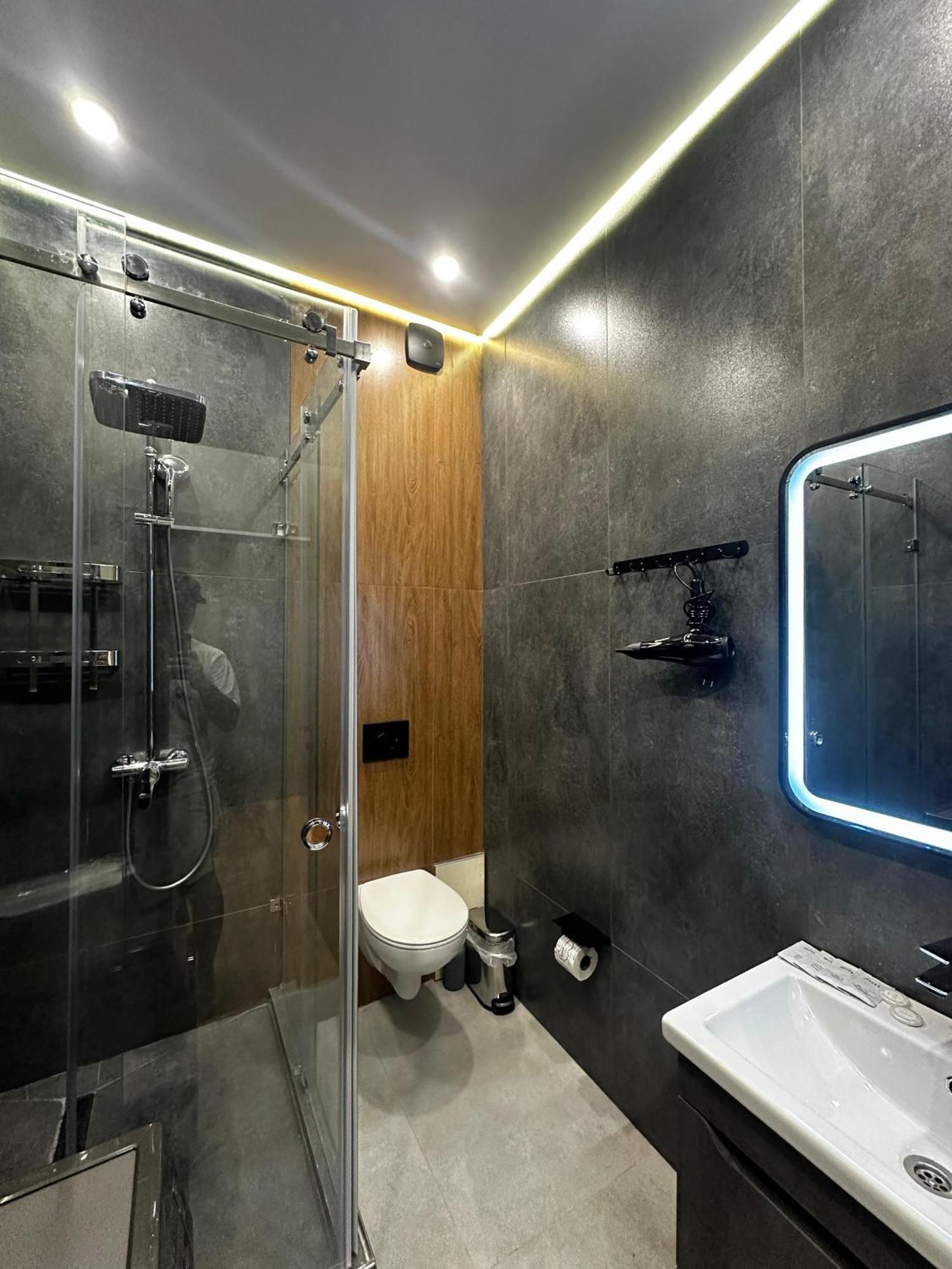 Luxury Two-room With Breathtaking Mountain And Mega Mall Views Almaty