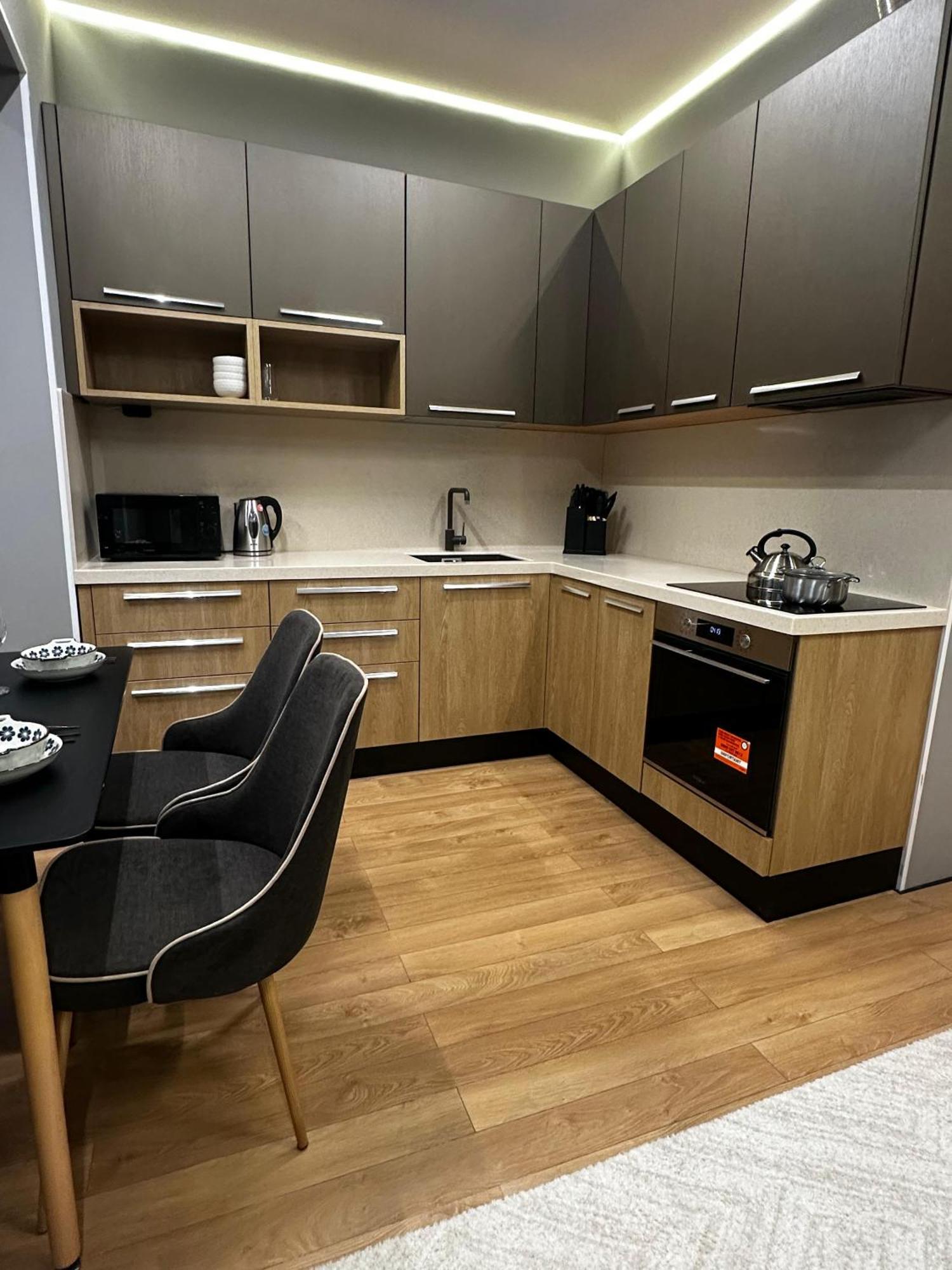 Luxury Two-room With Breathtaking Mountain And Mega Mall Views Apartment