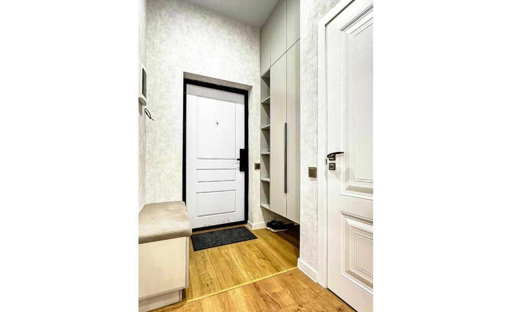 Apartment Luxury Two-room With Breathtaking Mountain And Mega Mall Views *