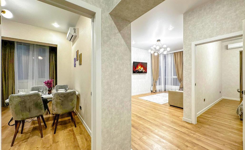 Luxury Two-room With Breathtaking Mountain And Mega Mall Views