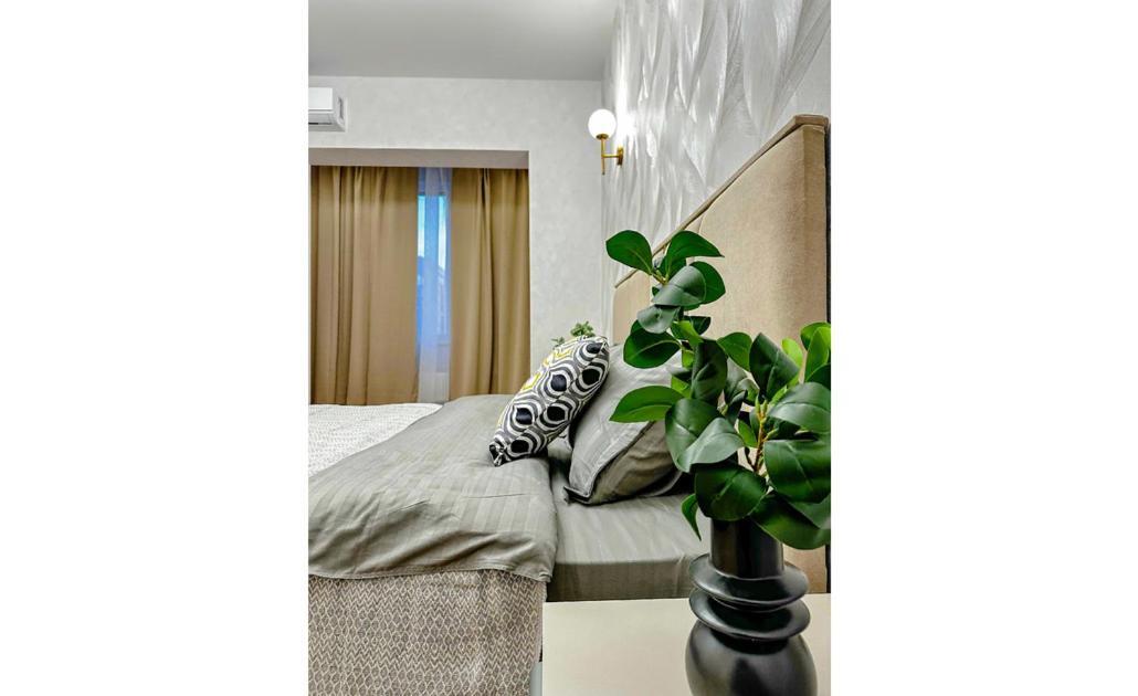 Apartment Luxury Two-room With Breathtaking Mountain And Mega Mall Views