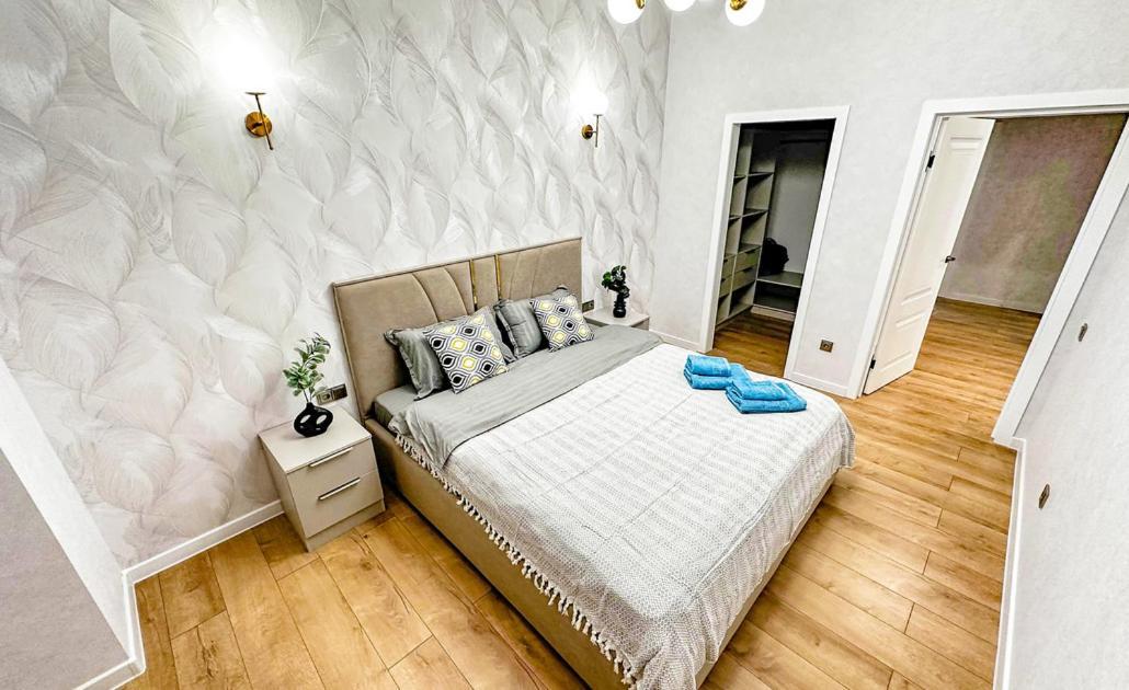 Apartment Luxury Two-room With Breathtaking Mountain And Mega Mall Views *