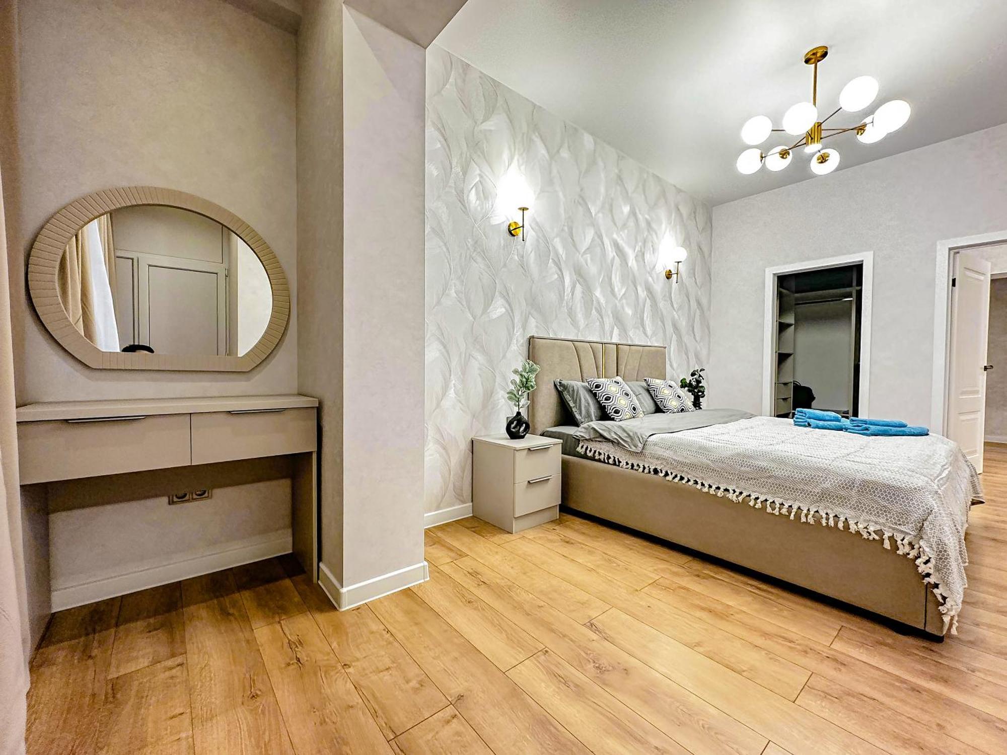 Apartment Luxury Two-room With Breathtaking Mountain And Mega Mall Views